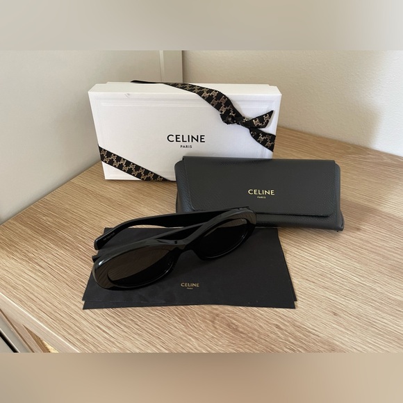 ❌SOLD❌ 
💯 Authentic CELINE Sun glasses - Picture 9 of 9
